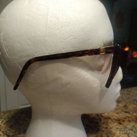 Vintage Rivera 2702 Oversized Square Sunglasses Retro 1970 100% UV Protection HK - Picture 4 of 12